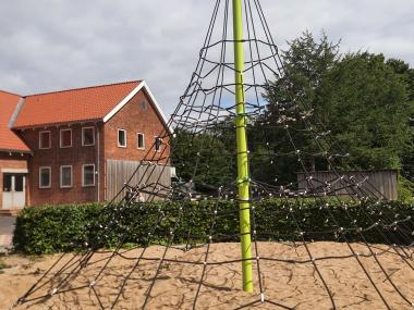 Klatretårn i skolegården